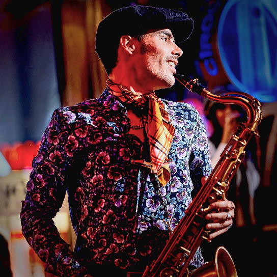 Saxofonista para bodas y eventos