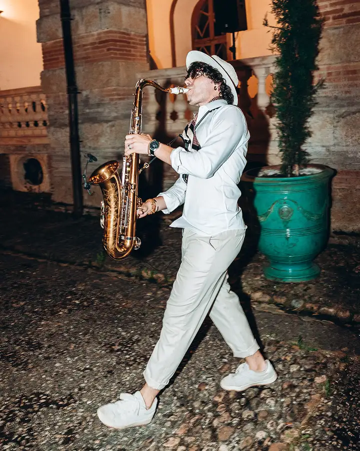 Saxohponist in the South of France